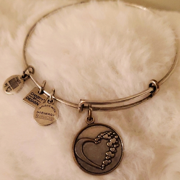 Alex And Ani American Heart Association Silver Heart Charm Bangle Bracelet - Picture 1 of 4